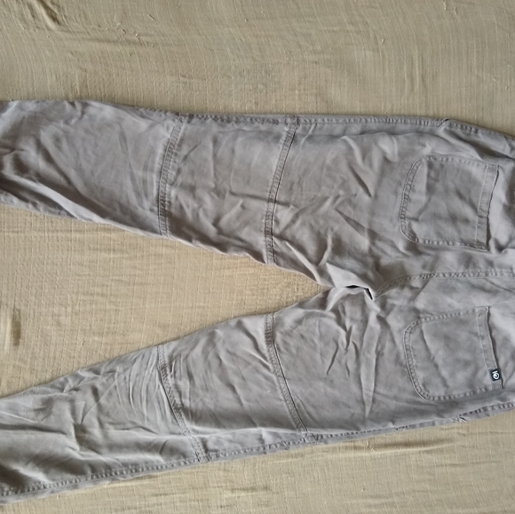 10 tree Women's joggers pant - Picture 2 of 3